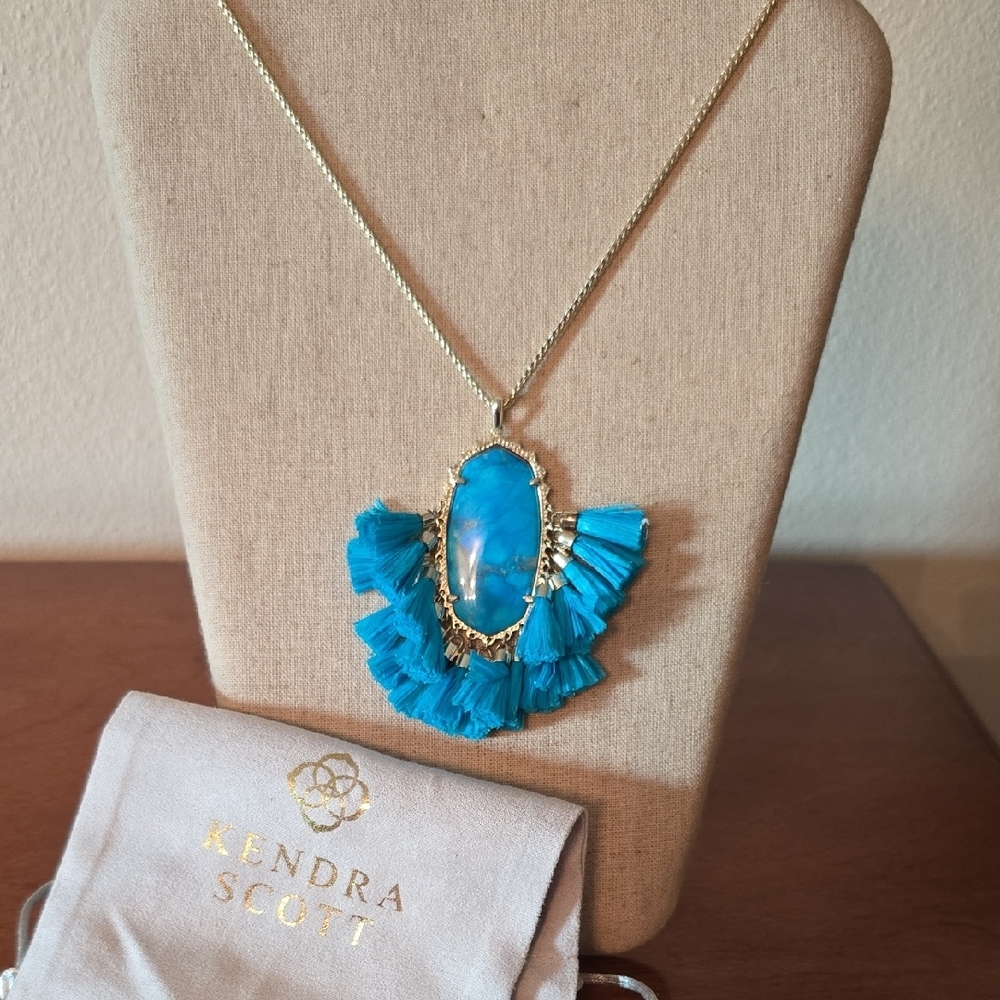 Kendra Scott Blue and Gold Pendant Necklace